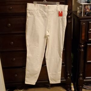Spanx NWT 16T white jeans/jeggings